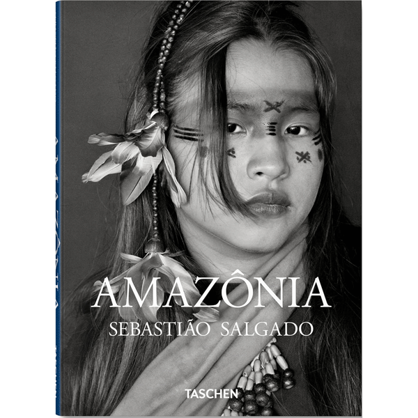 Sebastiao Salgado. Amazonia